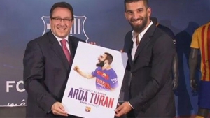 Arda-Turan-Barcelona-Futbol-Trendşeyler